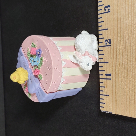 Easter Mini-Hatbox Diorama - Picture 5 of 8